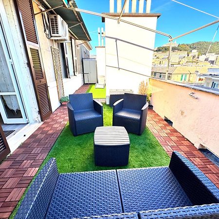 Appartement Plein Ciel - Attico Vicino Al Centro - Parcheggio Privato à Gênes Extérieur photo
